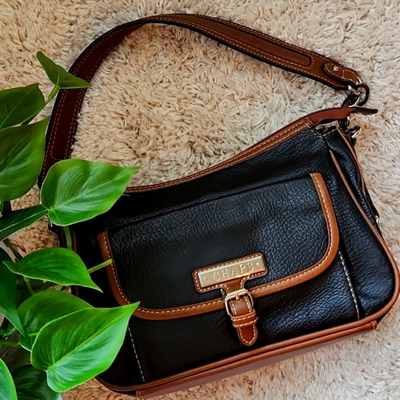 Chaps Handbags - Like New 👜 Chaps Handbag
